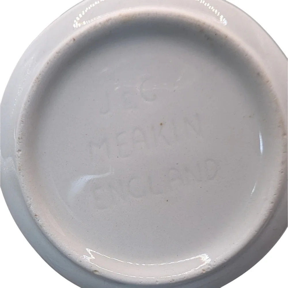 J G Meakin Teacups Saucers Renaissance‎ Green English Ironstone Set of Two SEE